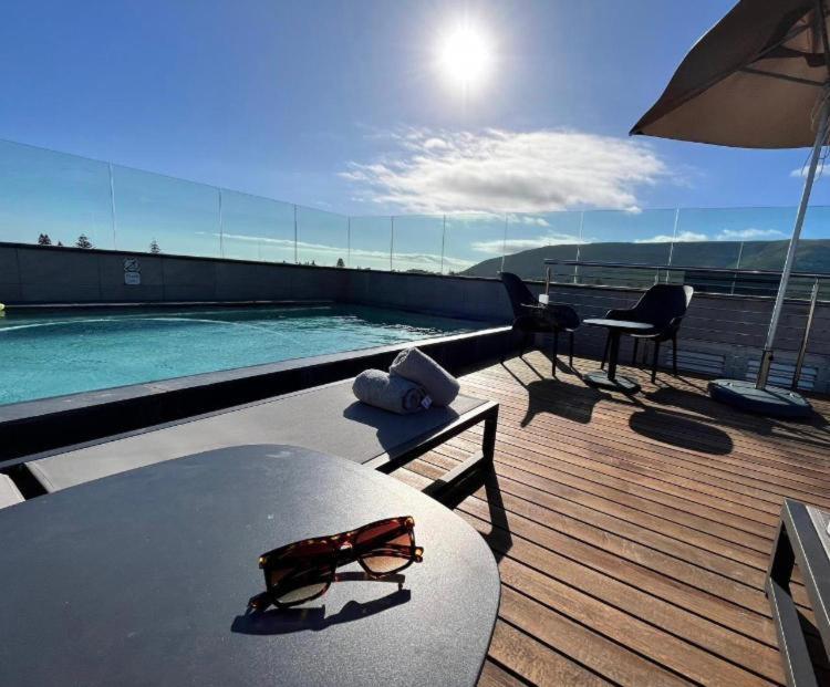 Central Mountain View Apartment, Hermanus Waterfront Екстер'єр фото
