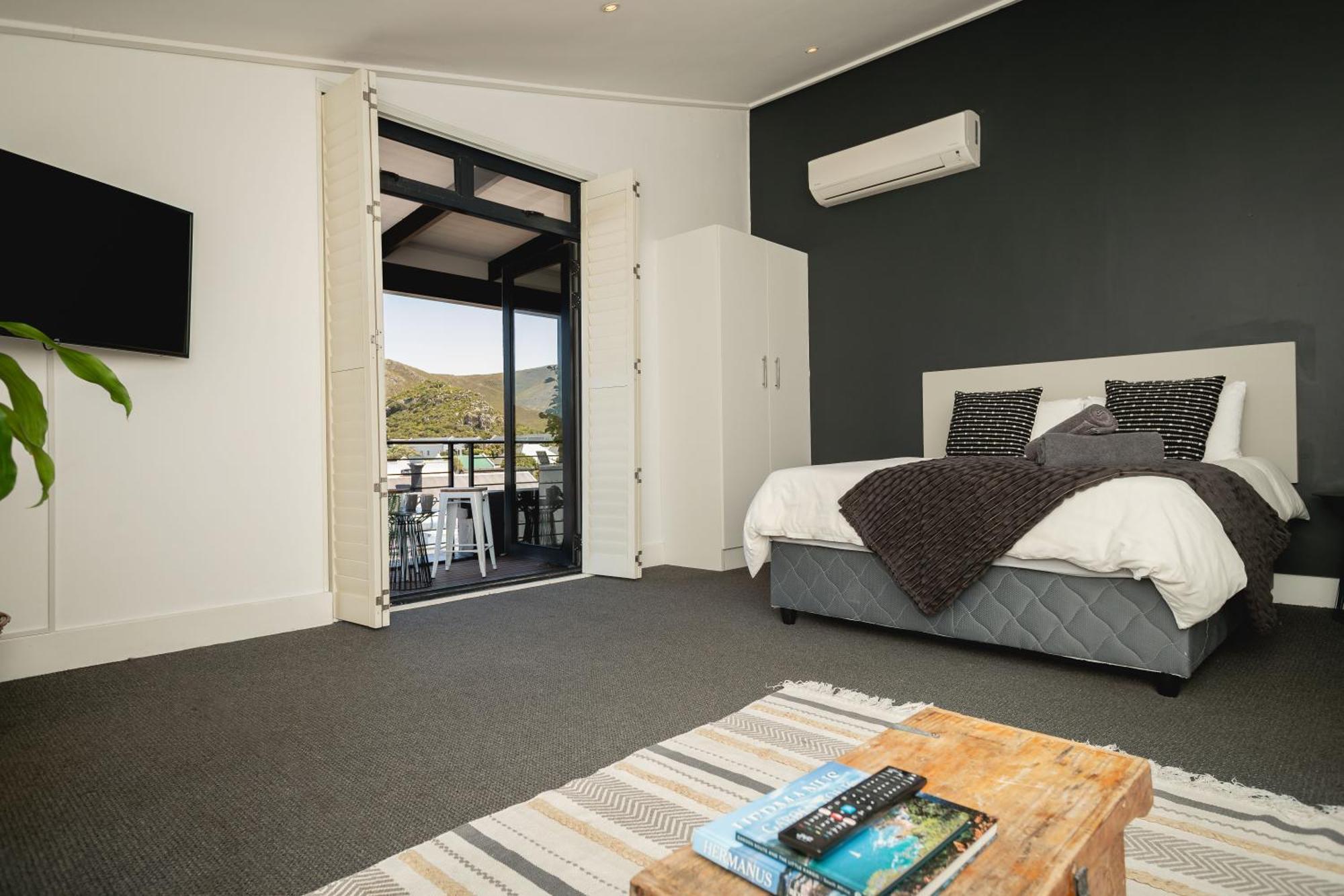 Central Mountain View Apartment, Hermanus Waterfront Екстер'єр фото
