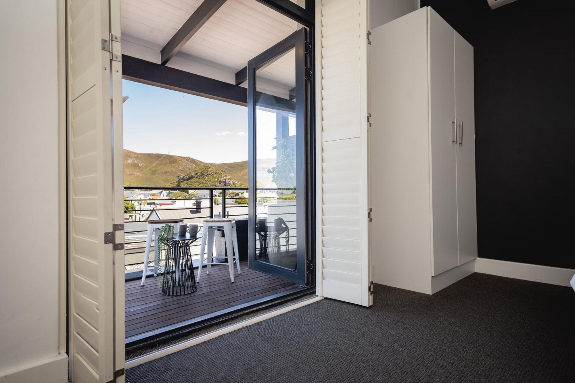 Central Mountain View Apartment, Hermanus Waterfront Екстер'єр фото