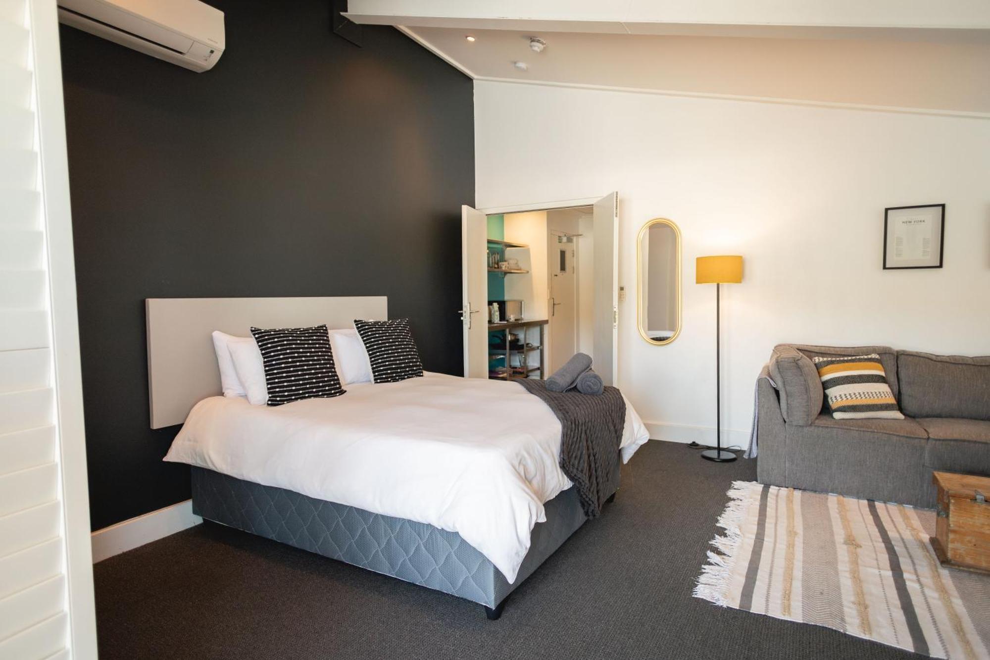 Central Mountain View Apartment, Hermanus Waterfront Екстер'єр фото